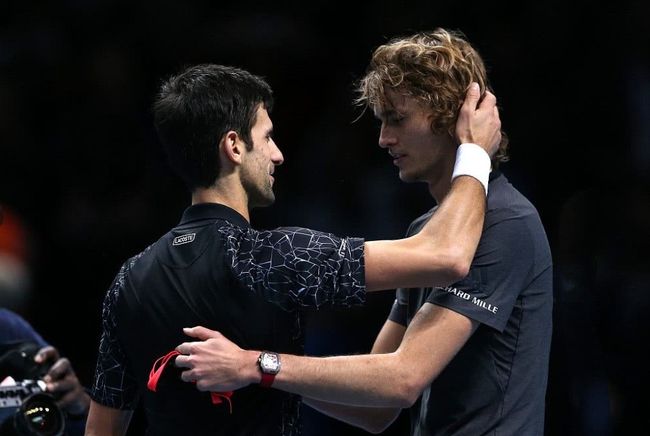 都显现出两 都显现出两